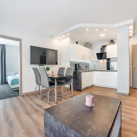Apartamenty Sun & Snow Piec Morz Z Basenem Sianozety Exterior photo