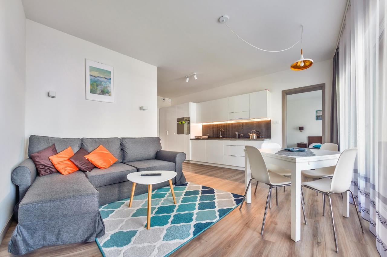 Sun & Snow Piec Morz Z Basenem Apartment Sianozety