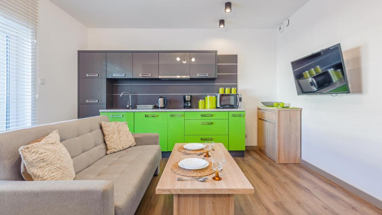 Sun & Snow Piec Morz Z Basenem Apartment Sianozety