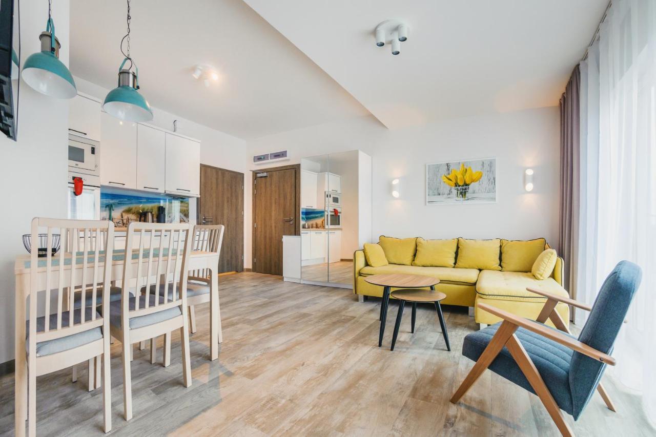 Sun & Snow Piec Morz Z Basenem Apartment Sianozety